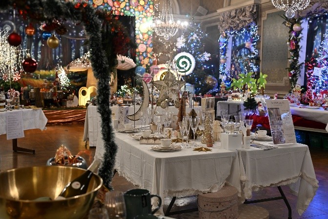 4. vitrines en fetes copyville de macon
