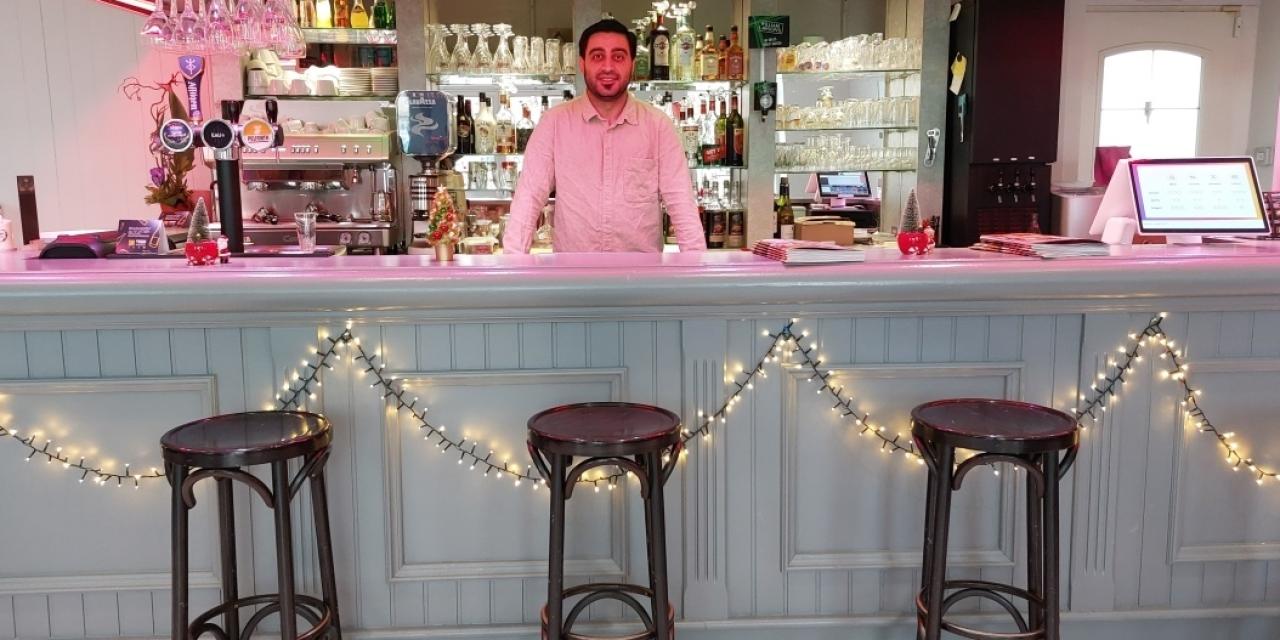 Nouveau vent d&rsquo;est au bar-resto de la Place
