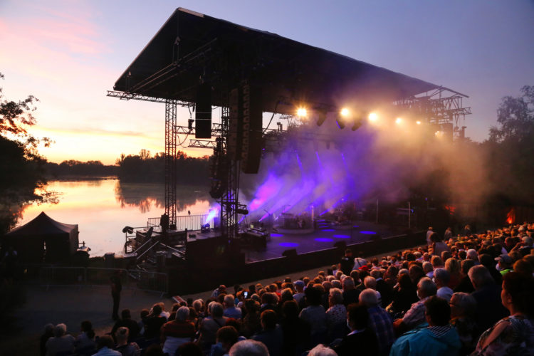 francois scene avant concert musicales pdo 06.09.2021 yt 1 1 750x500 2