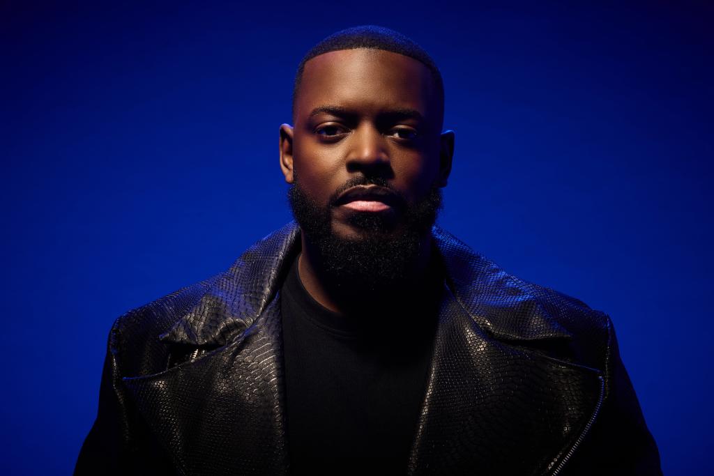 r3a5303keblack fifou 1