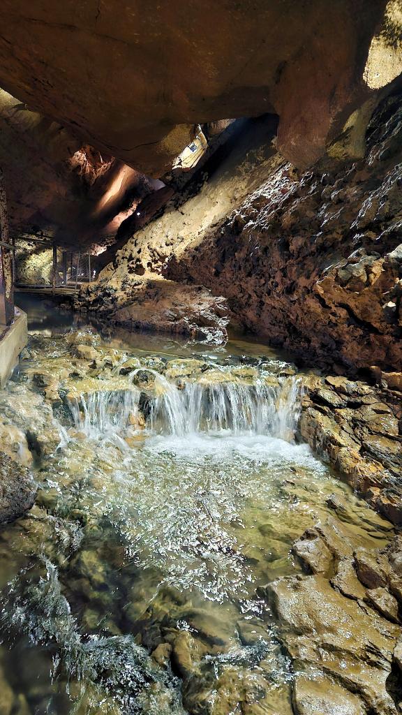 grottes azecopyjade perrot 2